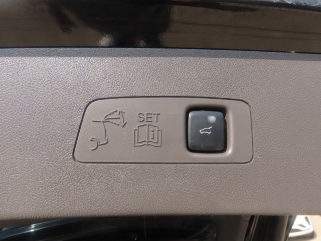 Certified 2022 Lincoln Corsair FWD w/ Premium Package image 13