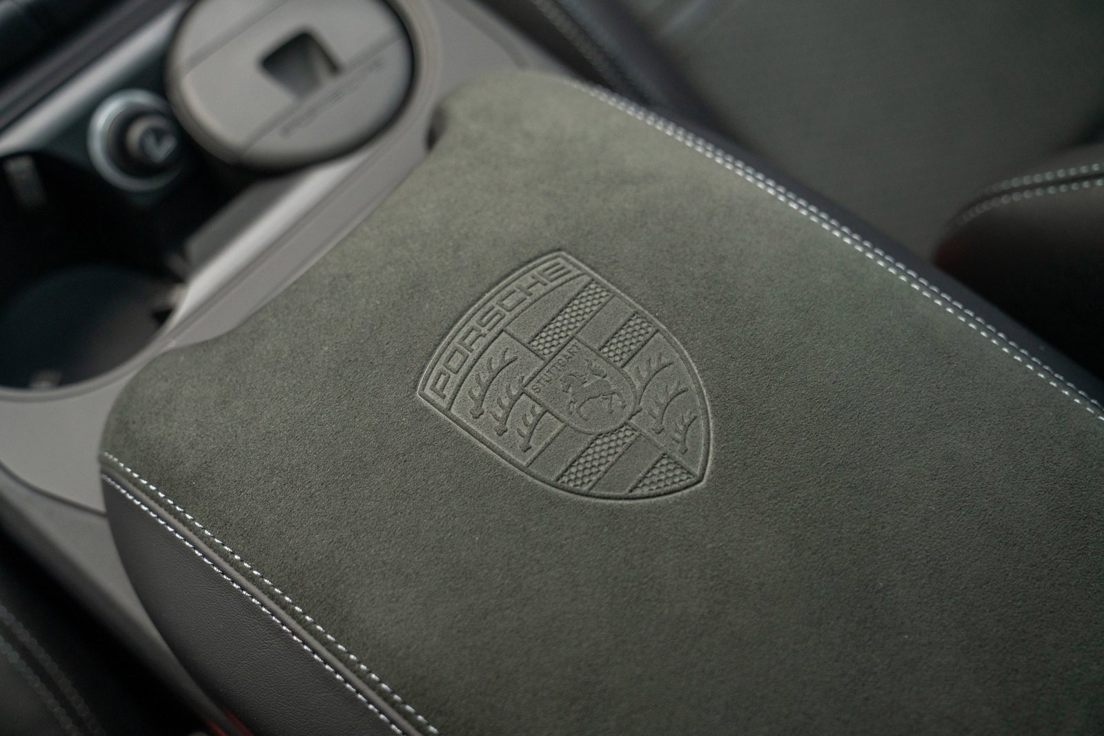 New 2026 Porsche Cayenne GTS image 21