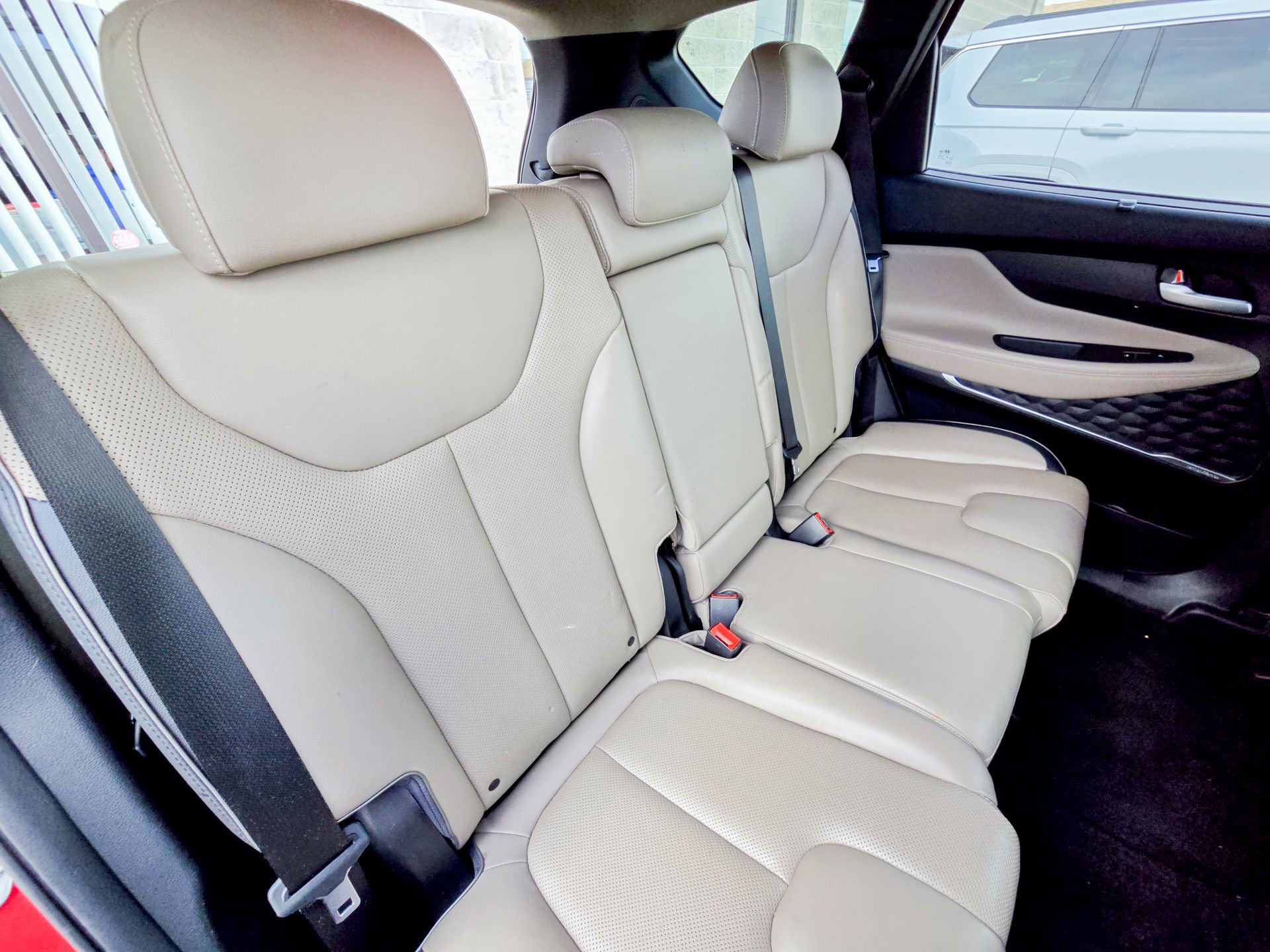 Used 2023 Hyundai Santa Fe Limited w/ Cargo Package FWD image 28