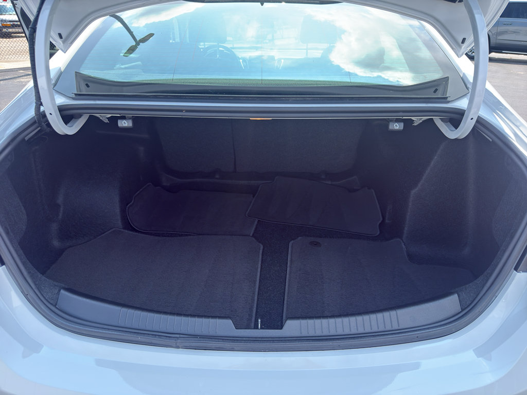 Used 2024 Chevrolet Malibu LS FWD image 33