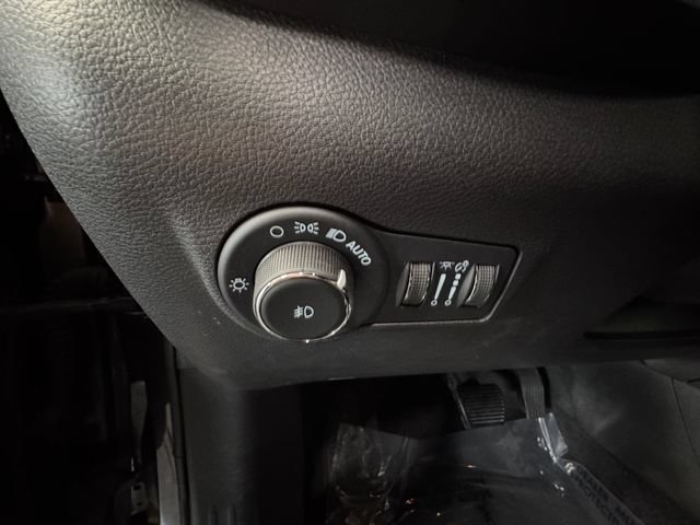 Used 2023 Jeep Compass Limited AWD/4WD image 22
