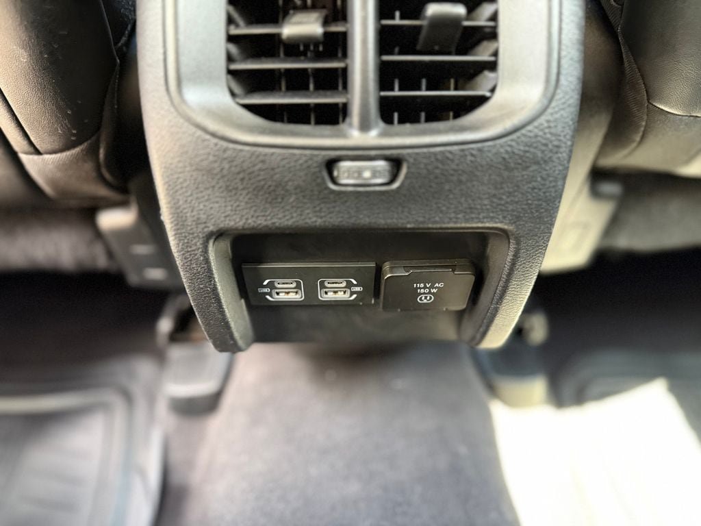 Used 2023 Jeep Cherokee Altitude Lux w/ Lux Elite Package AWD/4WD image 27