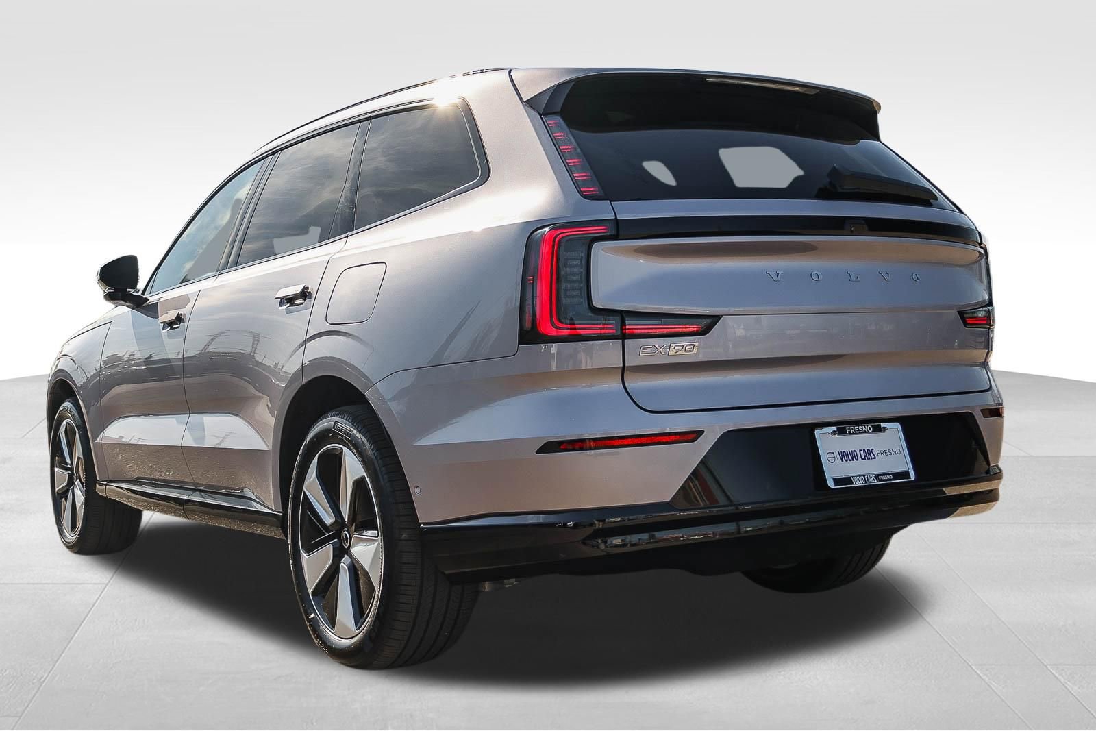 New 2026 Volvo EX90 Plus image 7