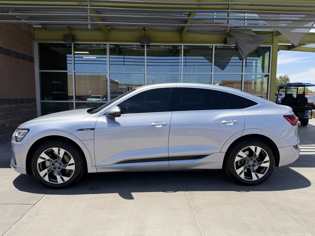 Used 2020 Audi e-tron Premium Plus AWD/4WD image 7