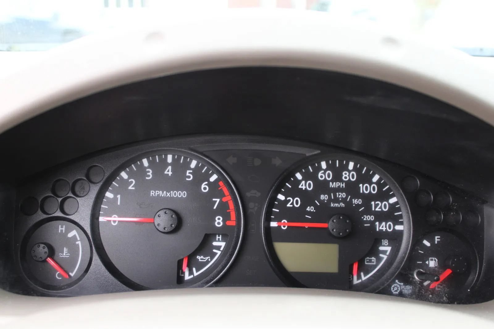 Used 2015 Nissan Frontier SV RWD image 12