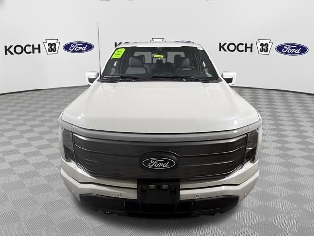 Used 2024 Ford F150 Lightning Lariat image 2