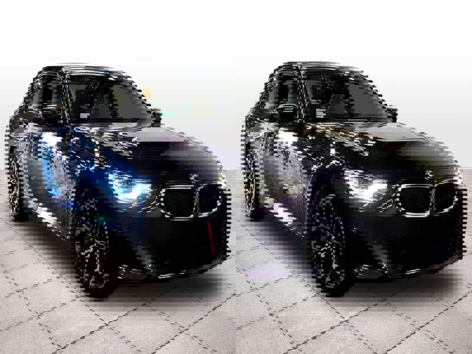 Used 2025 BMW 230i Coupe w/ Premium Package image 2