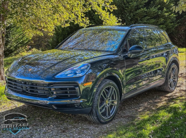 Used 2023 Porsche Cayenne S Platinum AWD/4WD image 1