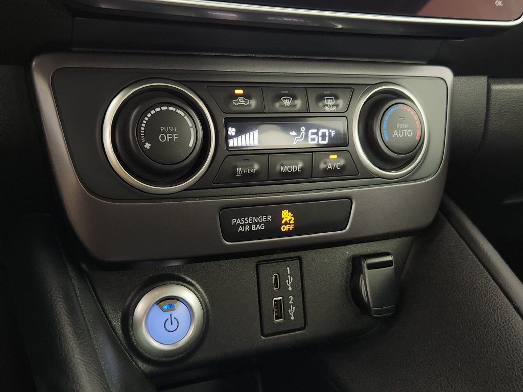 Used 2025 Nissan Leaf S FWD image 28