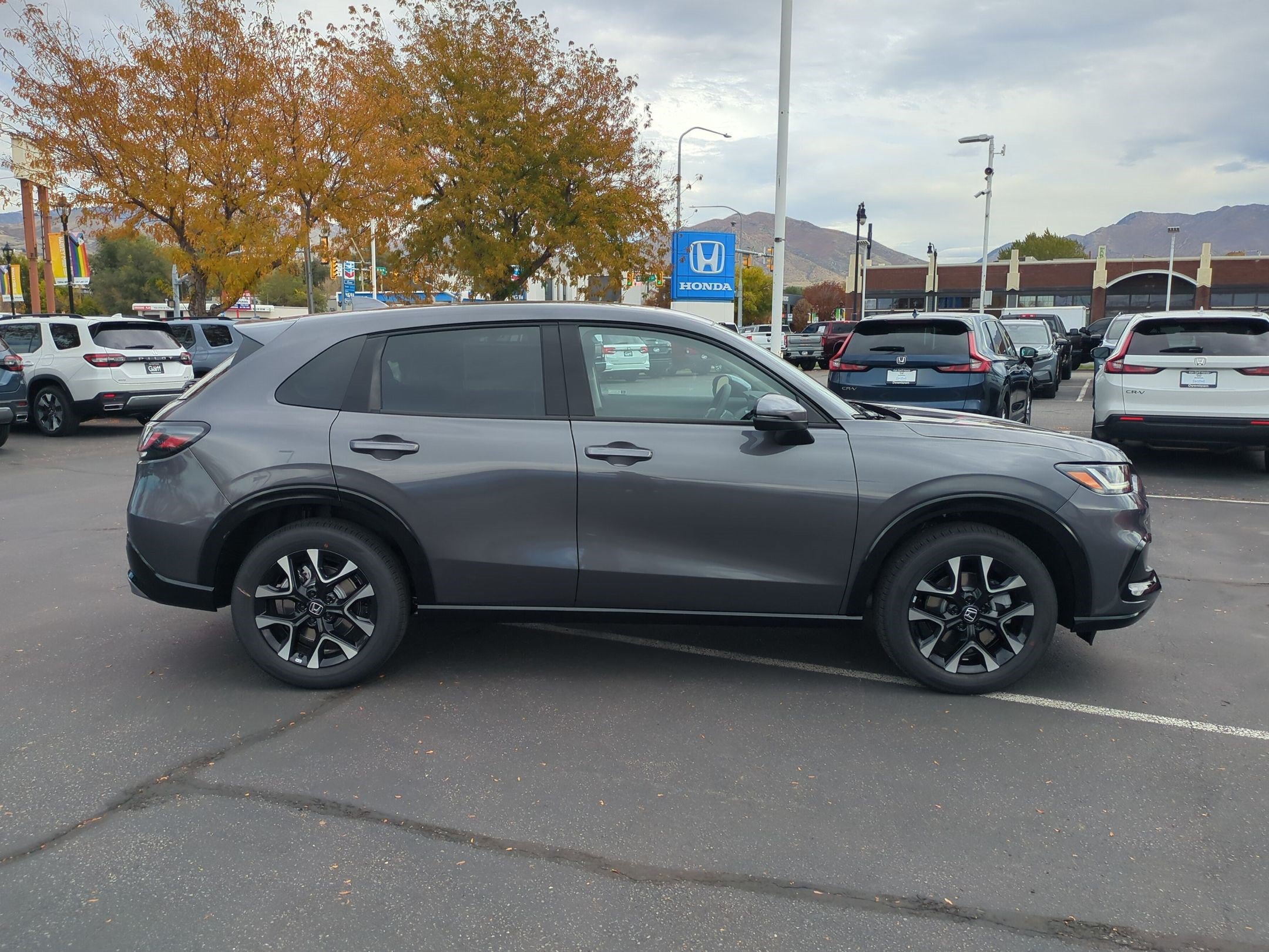 New 2027 Honda HR-V EX-L image 2