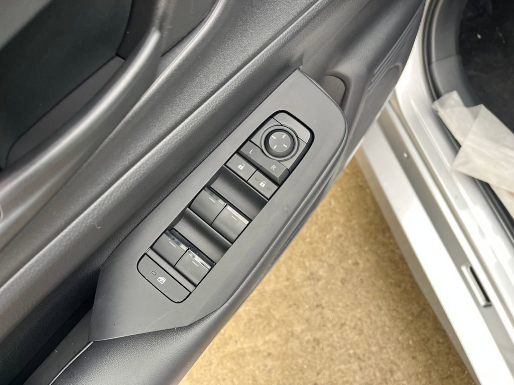 New 2026 Toyota Prius Plug-In Hybrid image 12