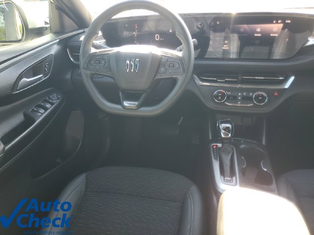 Used 2025 Buick Envista Sport Touring FWD image 14