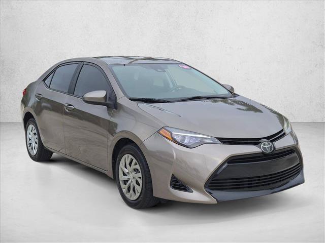 Used 2018 Toyota Corolla LE FWD image 3