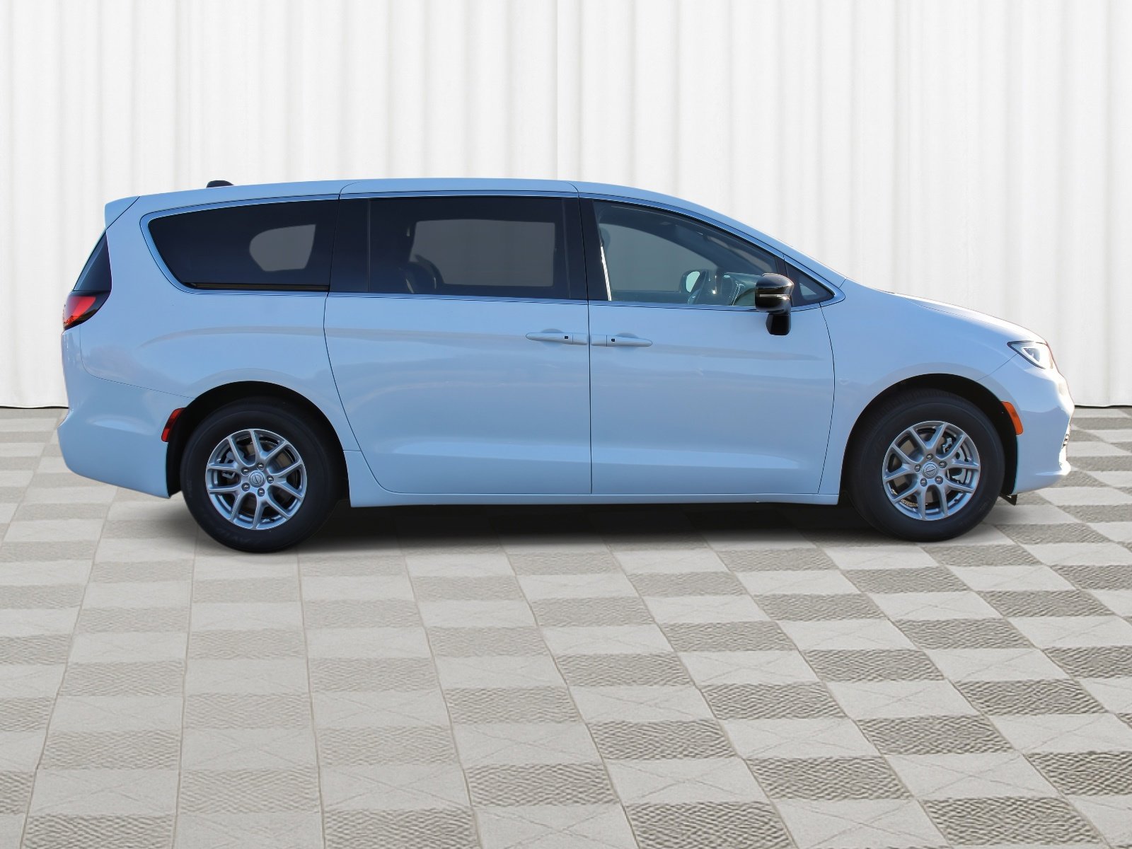 New 2026 Chrysler Pacifica Select image 29