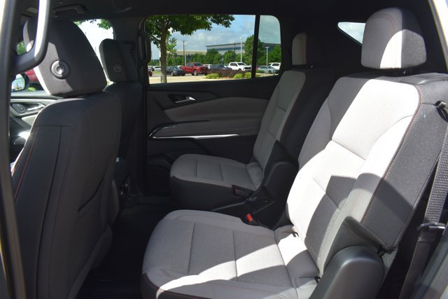 New 2026 Chevrolet Traverse LT w/ LPO, Floor Liner Package FWD image 15