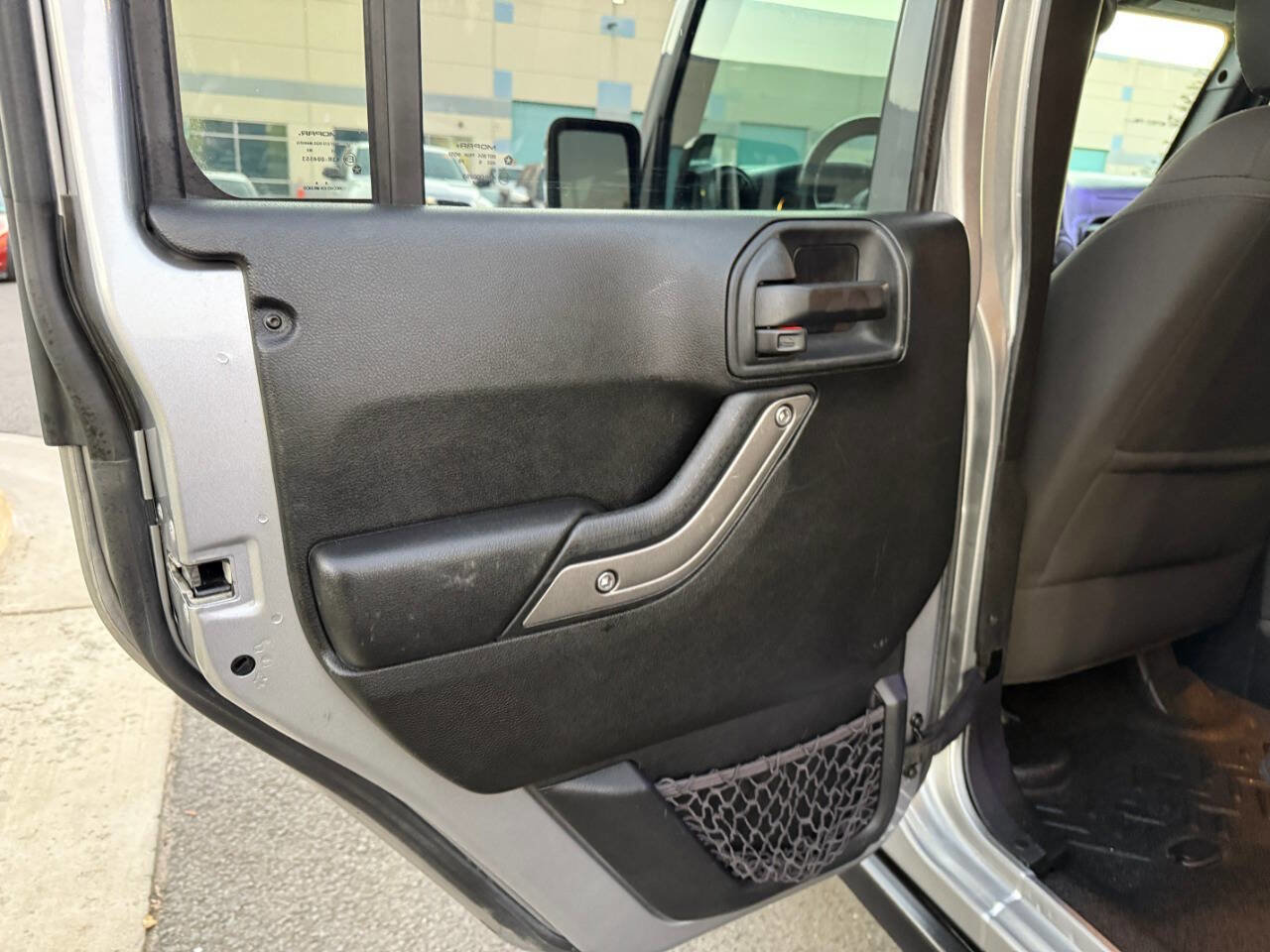 Used 2016 Jeep Wrangler Unlimited Sport image 27