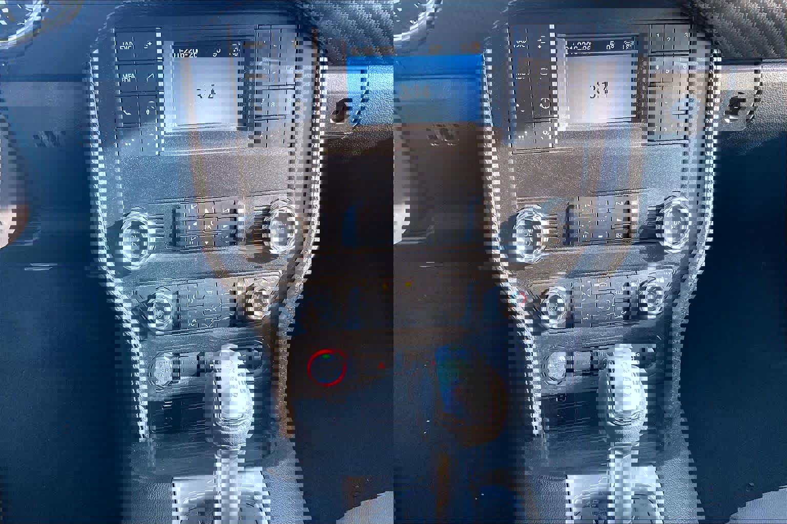 Used 2021 Ford Mustang EcoBoost image 33