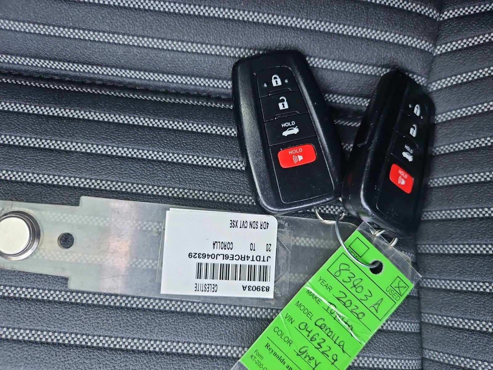 Used 2020 Toyota Corolla XSE FWD image 18