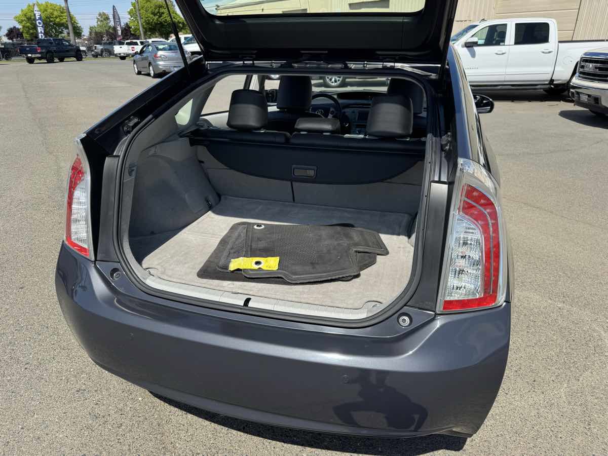 Used 2013 Toyota Prius Two FWD image 17