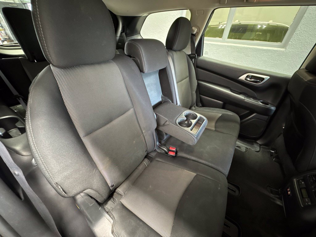 Used 2019 Nissan Pathfinder SV w/ SV All Weather Package FWD image 25