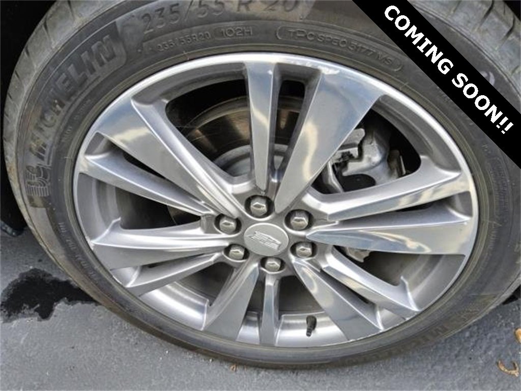 Used 2025 Cadillac XT6 Premium Luxury image 6