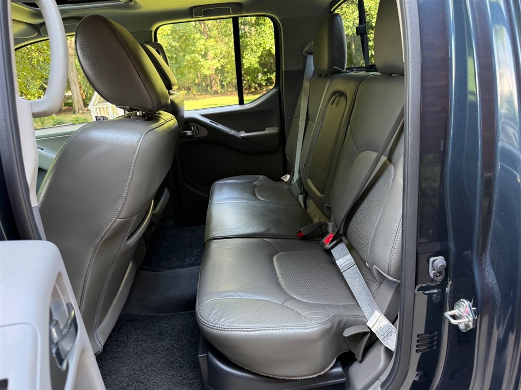 Used 2019 Nissan Frontier SL AWD/4WD image 53