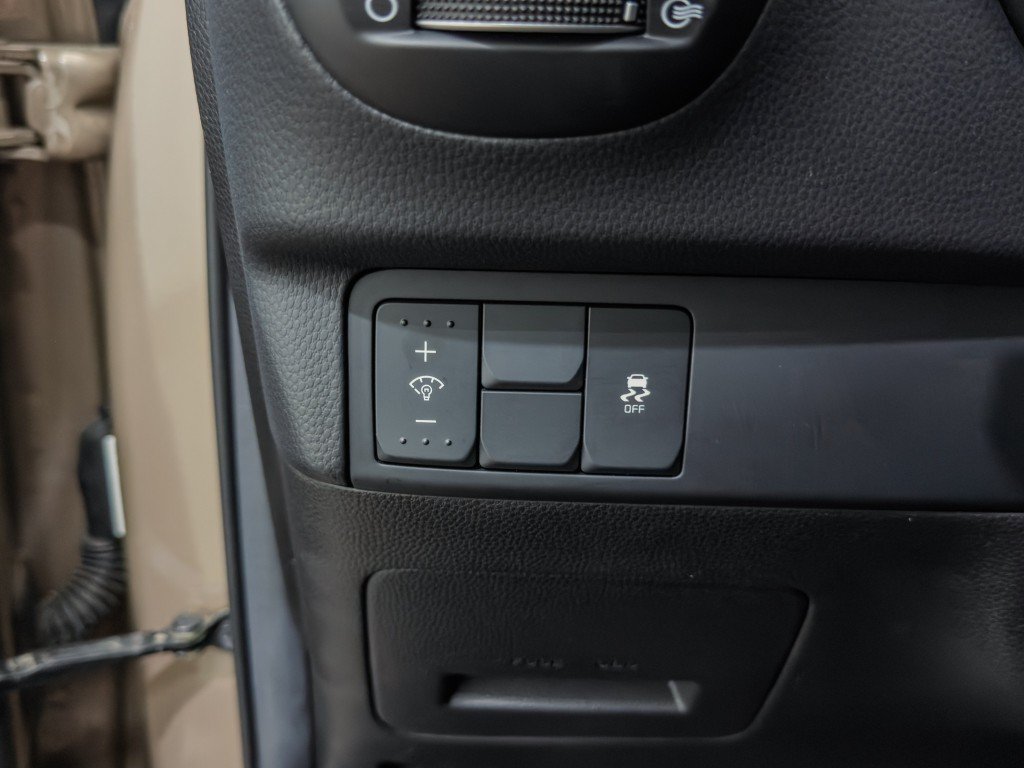 Used 2014 Kia Soul FWD image 22