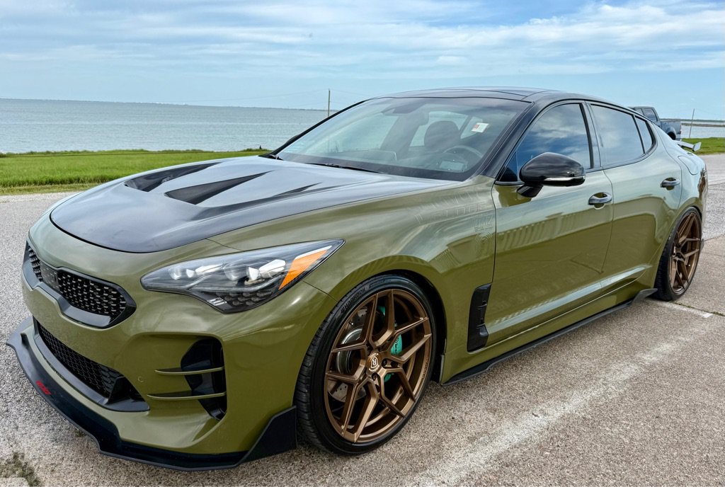 Used 2019 Kia Stinger GT2 AWD/4WD image 1