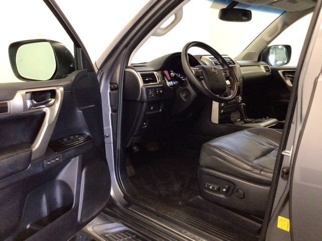 Used 2015 Lexus GX 460 w/ Navigation Package AWD/4WD image 8