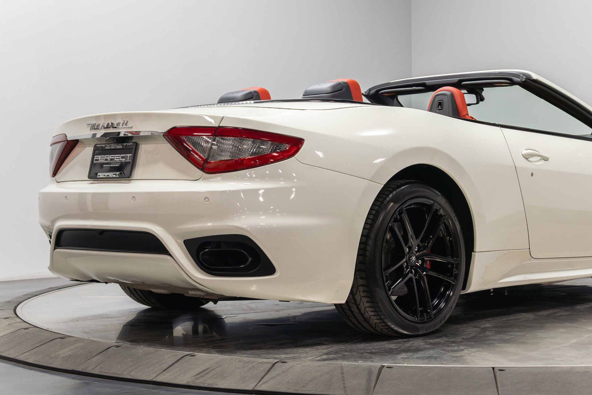 Used 2018 Maserati GranTurismo Sport image 12