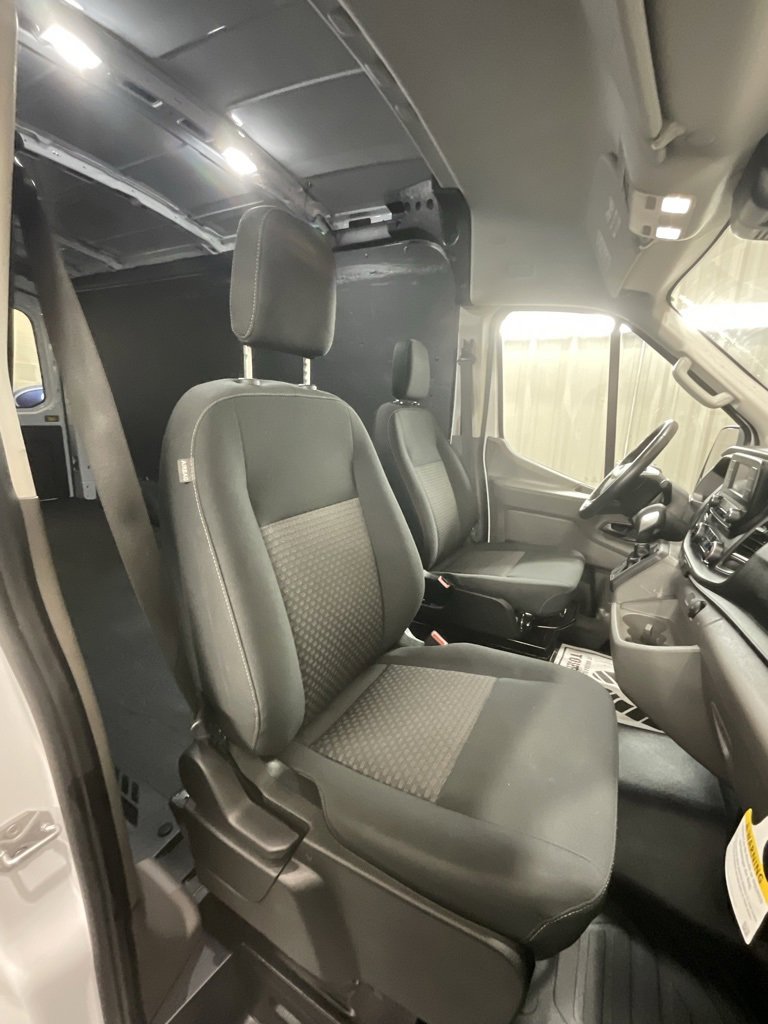 Used 2024 Ford Transit 250 148 Medium Roof w/ Load Area Protection Package image 11