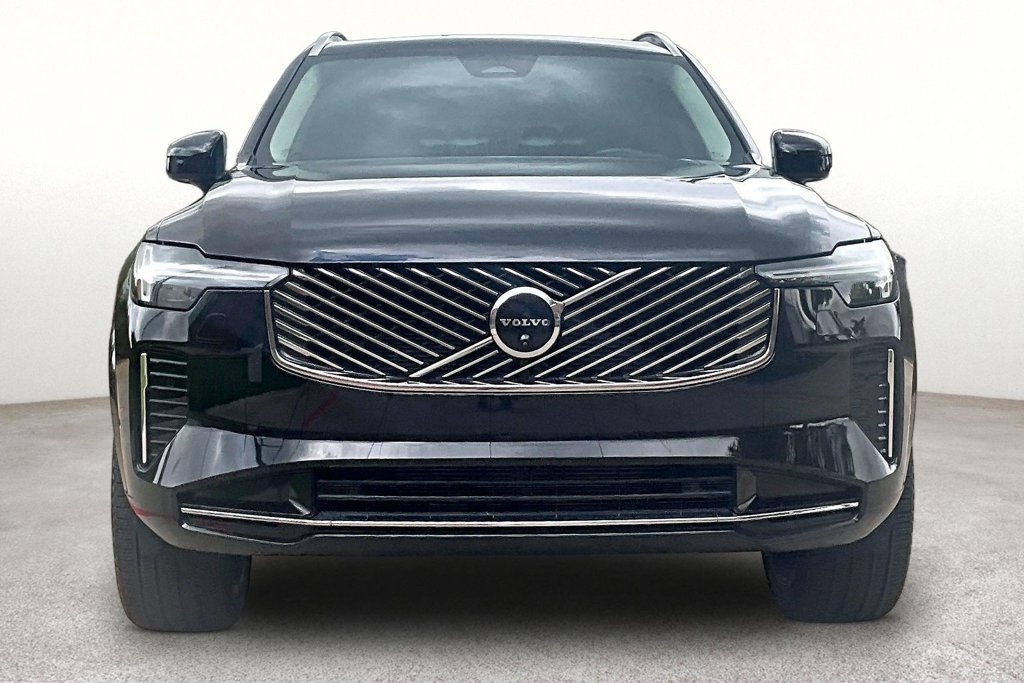 Certified 2026 Volvo XC90 B6 Ultra AWD/4WD image 4