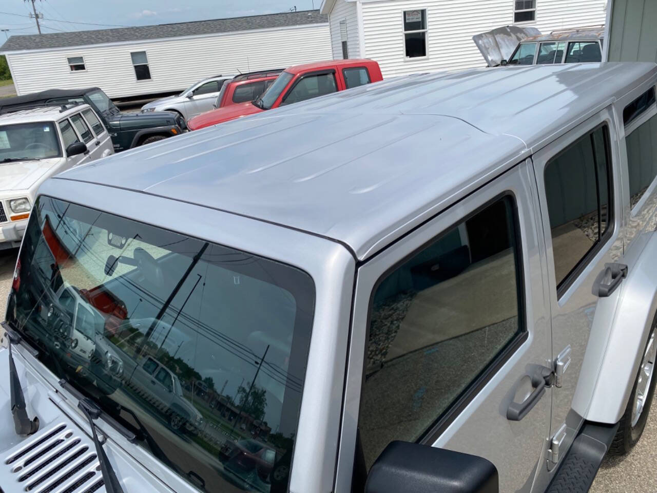 Used 2012 Jeep Wrangler Unlimited Sahara w/ Dual Top Group AWD/4WD image 44