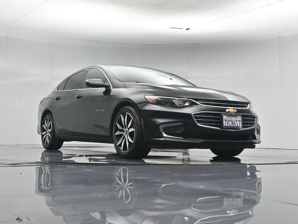 Used 2017 Chevrolet Malibu LT w/ Leather Package FWD image 51