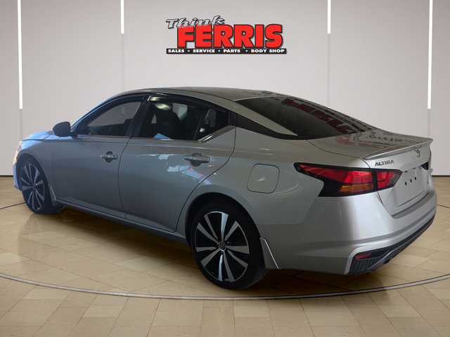 Used 2019 Nissan Altima 2.5 SR w/ SR Premium Package AWD/4WD image 3