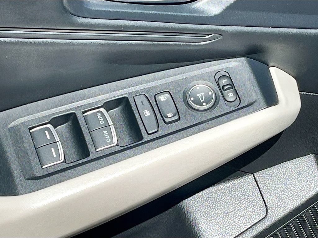Used 2024 Honda Accord EX image 18