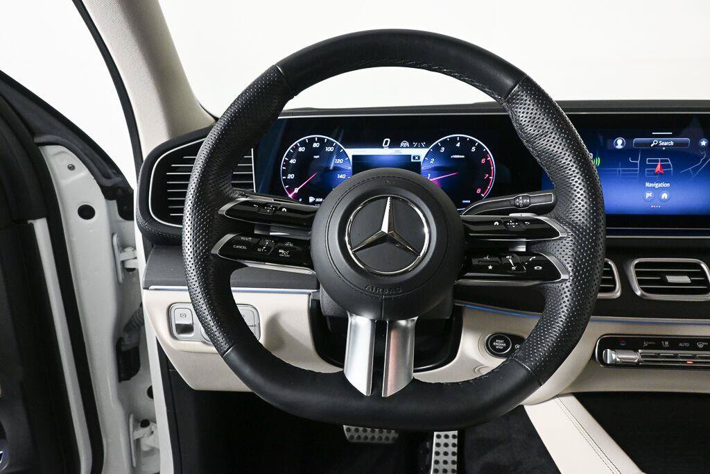 Certified 2024 Mercedes-Benz GLS 450 4MATIC image 2