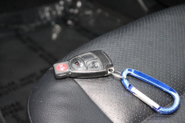 Used 2005 Mercedes-Benz C 230 Sedan image 14
