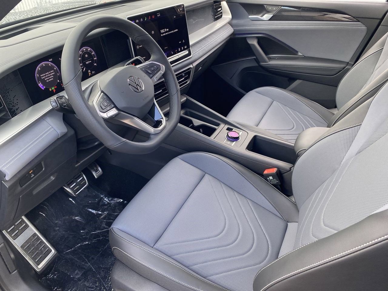 New 2026 Volkswagen Tiguan SE R-Line image 14