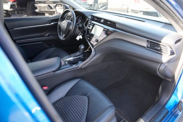 Used 2020 Toyota Camry SE image 18