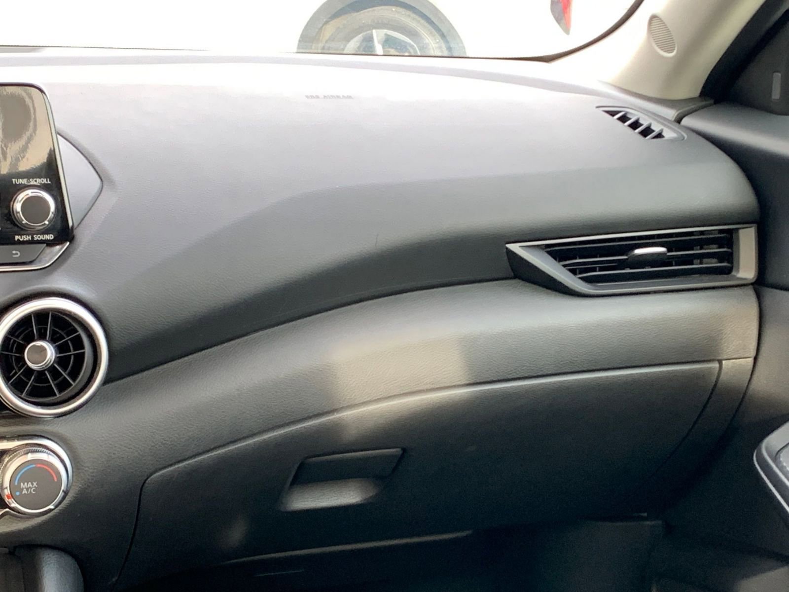 Used 2025 Nissan Sentra S image 34