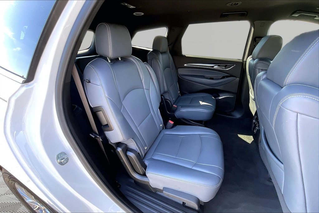 Used 2023 Buick Enclave Essence FWD image 28