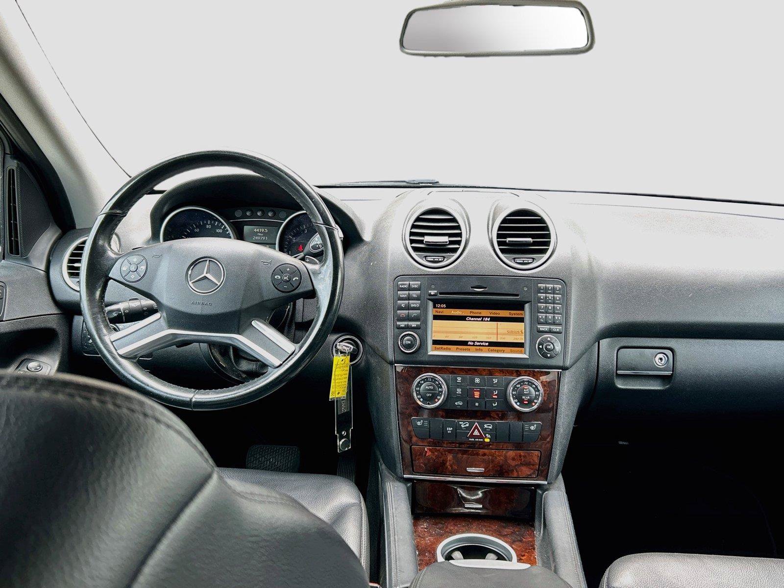 Used 2010 Mercedes-Benz ML 350 4MATIC image 19