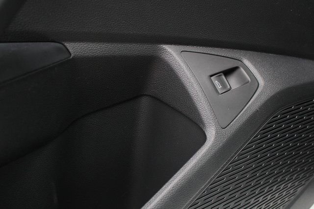 New 2026 Volkswagen Jetta SE FWD image 7