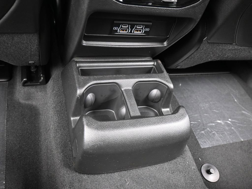 New 2026 Jeep Grand Cherokee L Laredo image 32