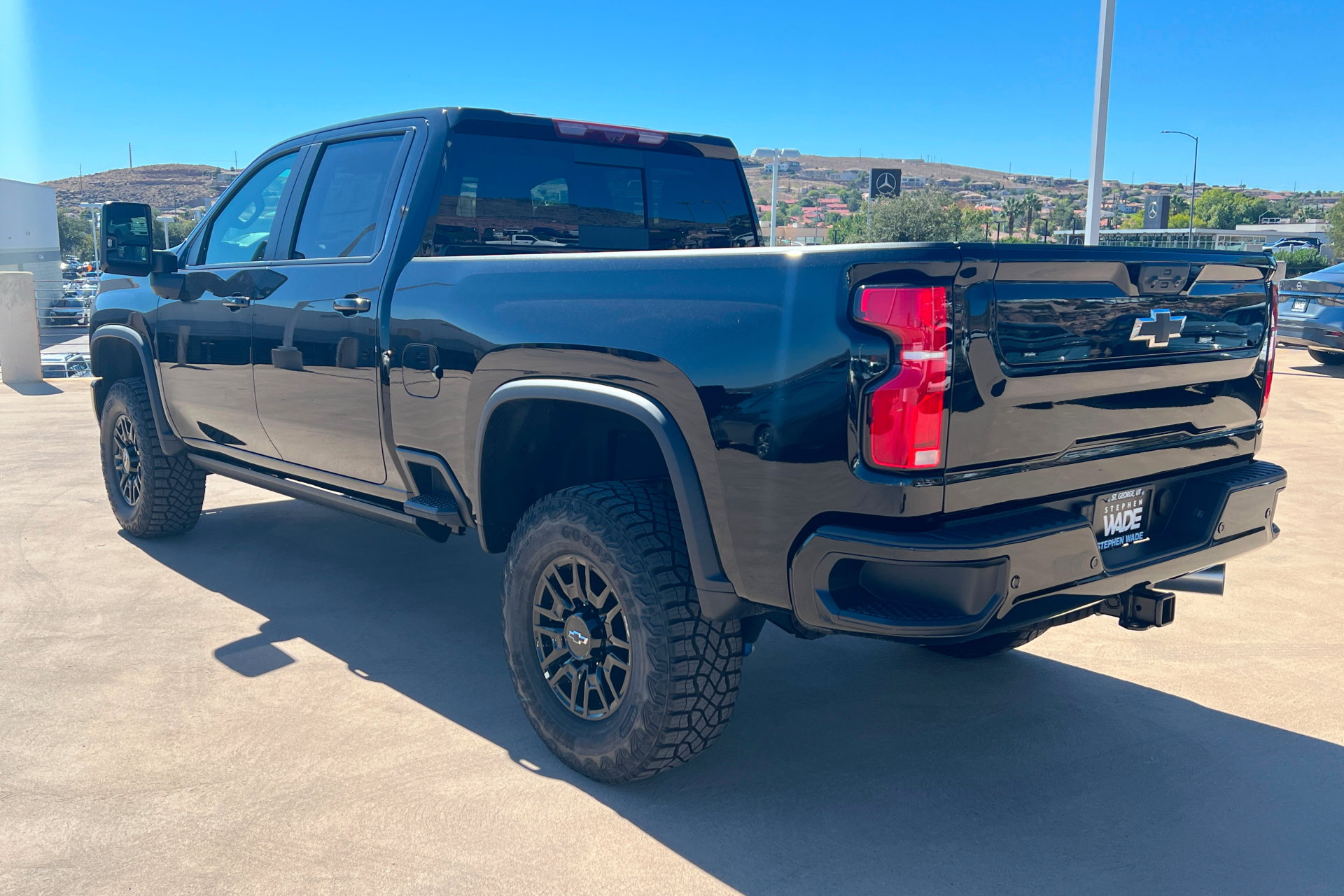 New 2026 Chevrolet Silverado 2500 ZR2 w/ LPO, Dark Essentials Package AWD/4WD image 3