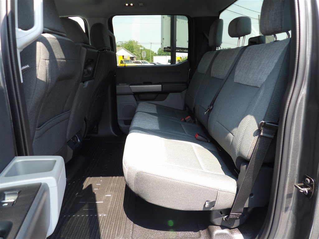 New 2025 Ford F350 XLT w/ FX4 Off-Road Package image 19