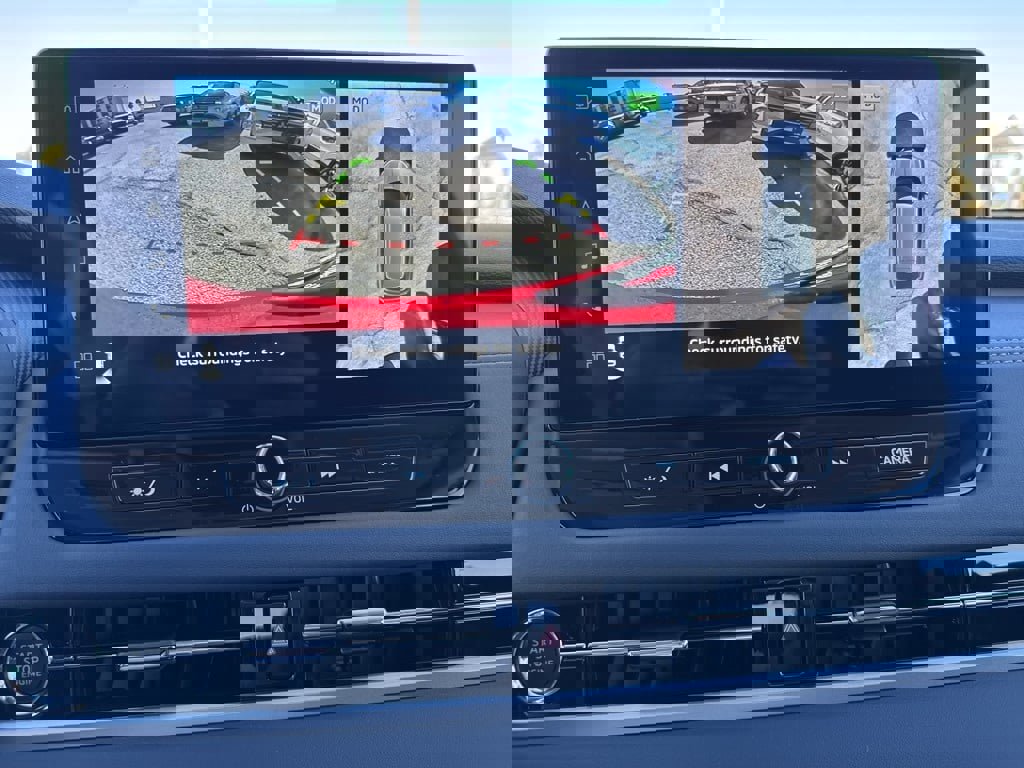 New 2025 Mitsubishi Outlander SE image 18