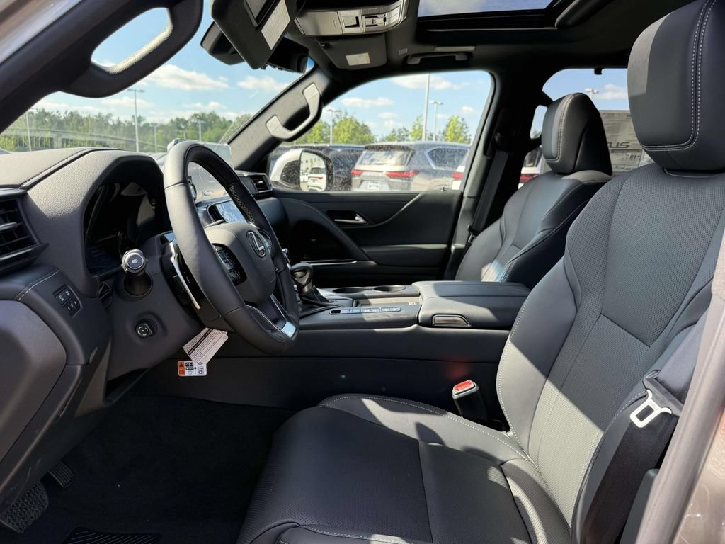 New 2026 Lexus LX 600 4WD w/ Luxury Package image 12