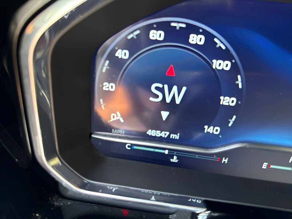 Used 2023 Chevrolet Silverado 1500 LT AWD/4WD image 19